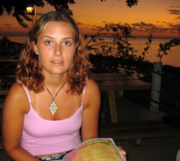 sm-Tahiti-2004-Jen-HibiscusRestaraunt